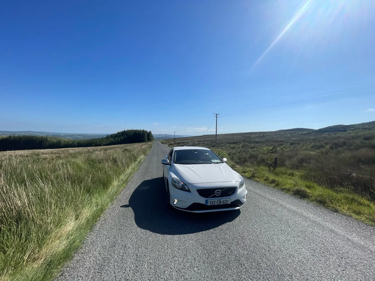 Volvo V40 R-Design - Image 3