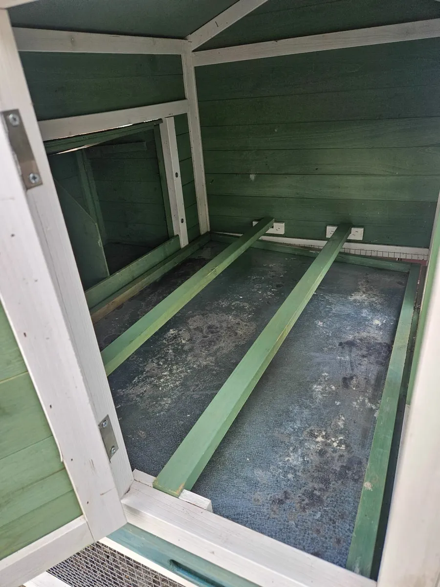 Chicken coop - Image 4
