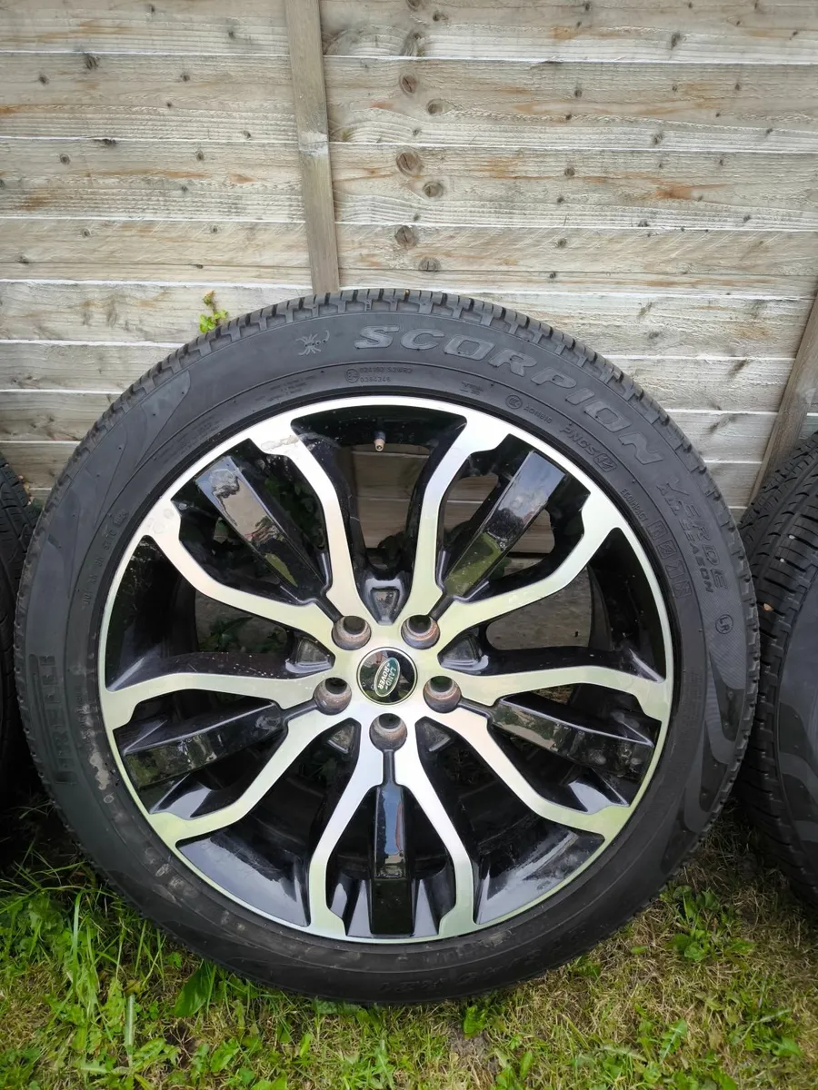 Wheels Range Rover Sport 275/45/21 Tyres like NEW - Image 3