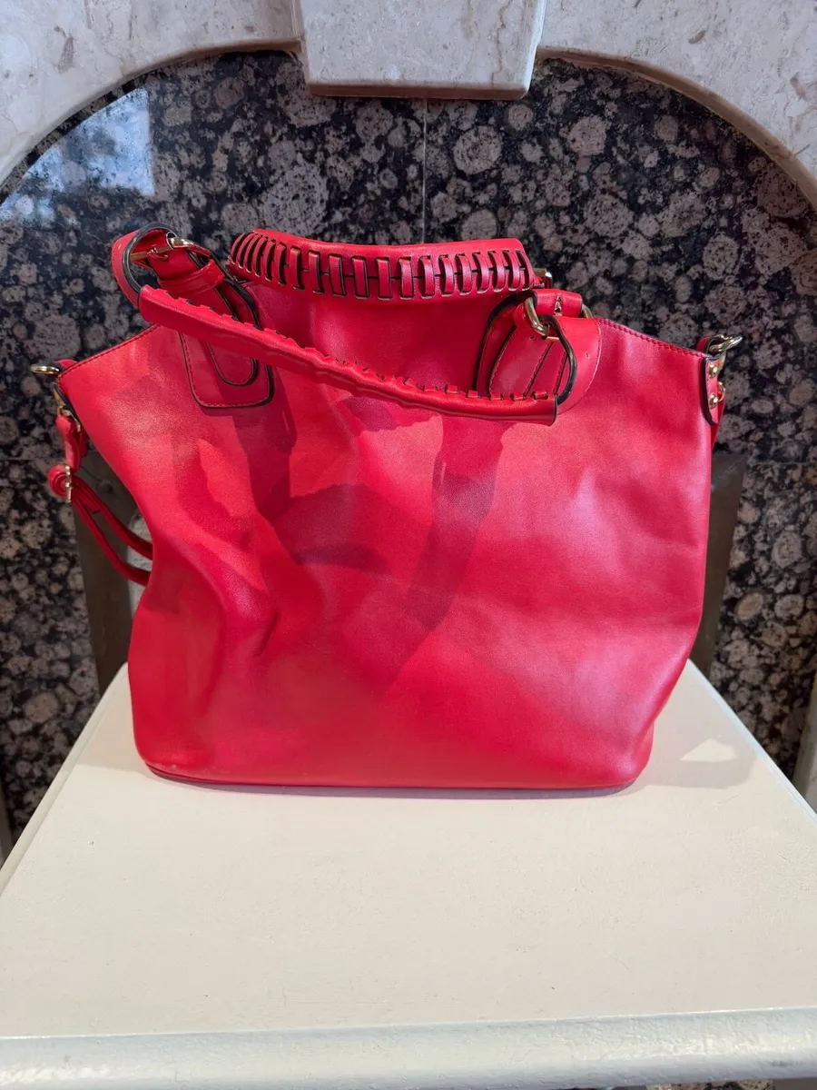 Red bag - Image 3