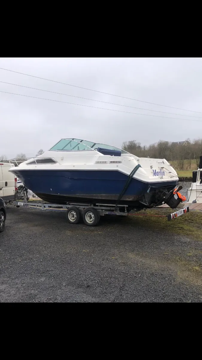 Searay 220 da cabin cruiser boat - Image 2
