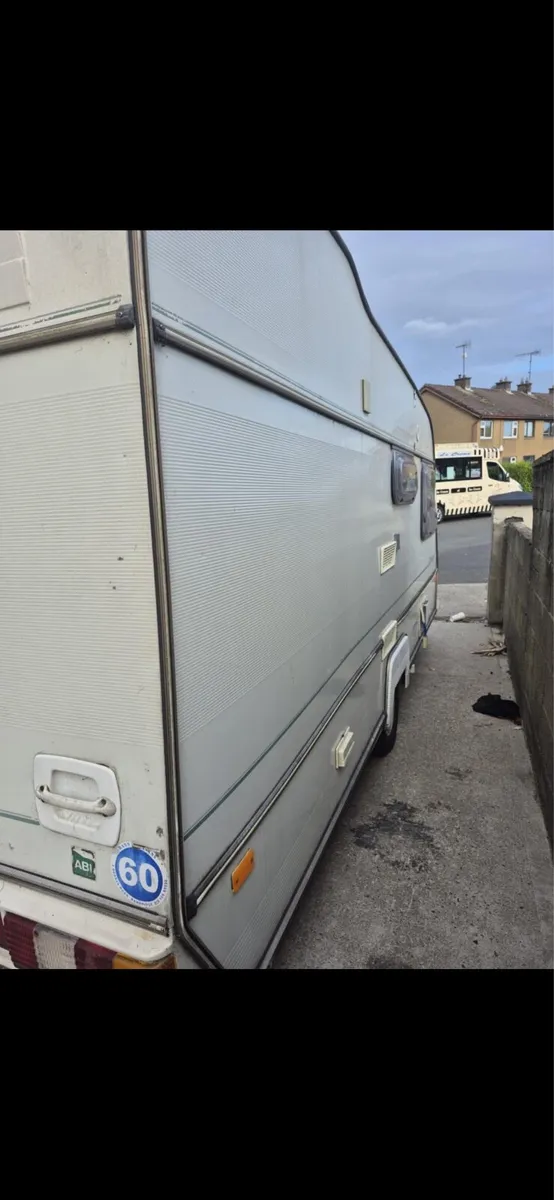 Caravan - Image 4