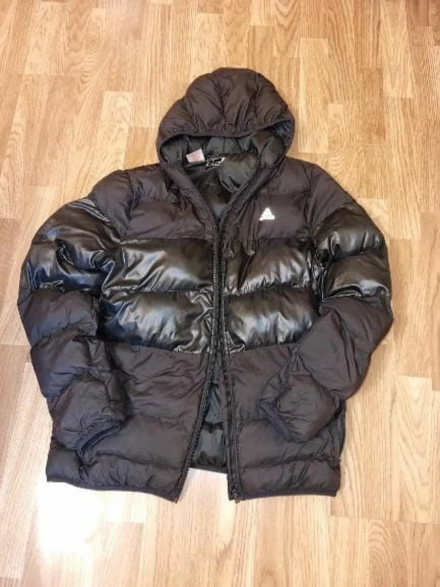 ❄️🧥 Warm Adidas Puffer Jacket! 🧥❄️