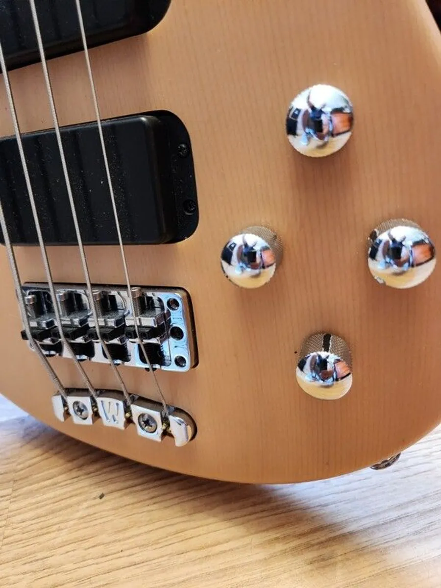Warwick Rockbass Streamer - Image 2