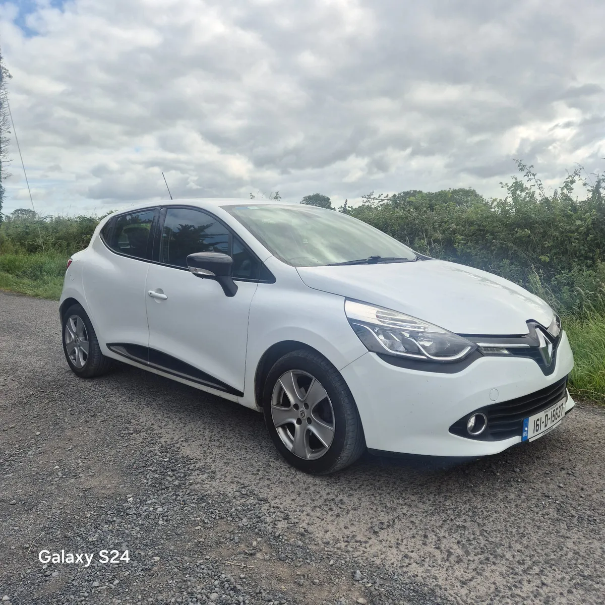 Renault Clio 2016 1.2 petrol - Image 1
