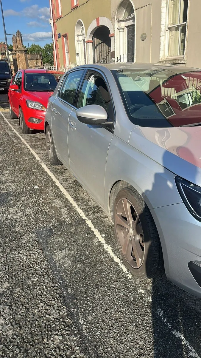 Peugeot 308 2015 - Image 4