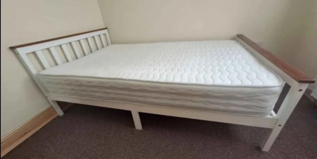 Lovely White 4 Ft Small Wooden Double Bed Frame - Image 2