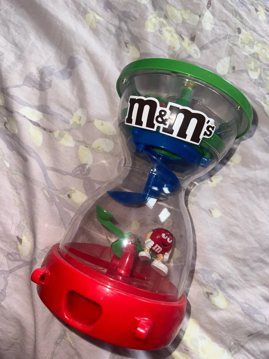 M&M Dispenser