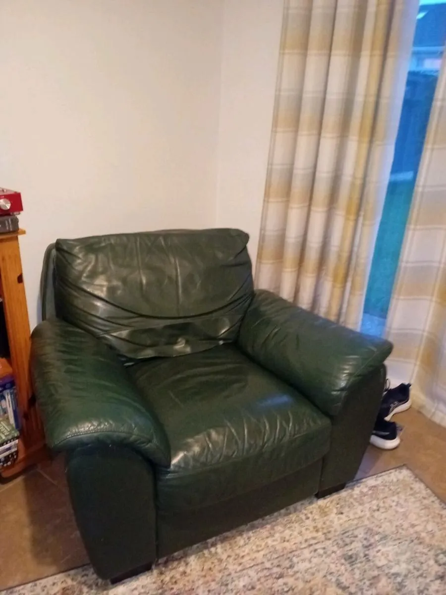 Forest green single couch x2 (€150 for both) - Image 2