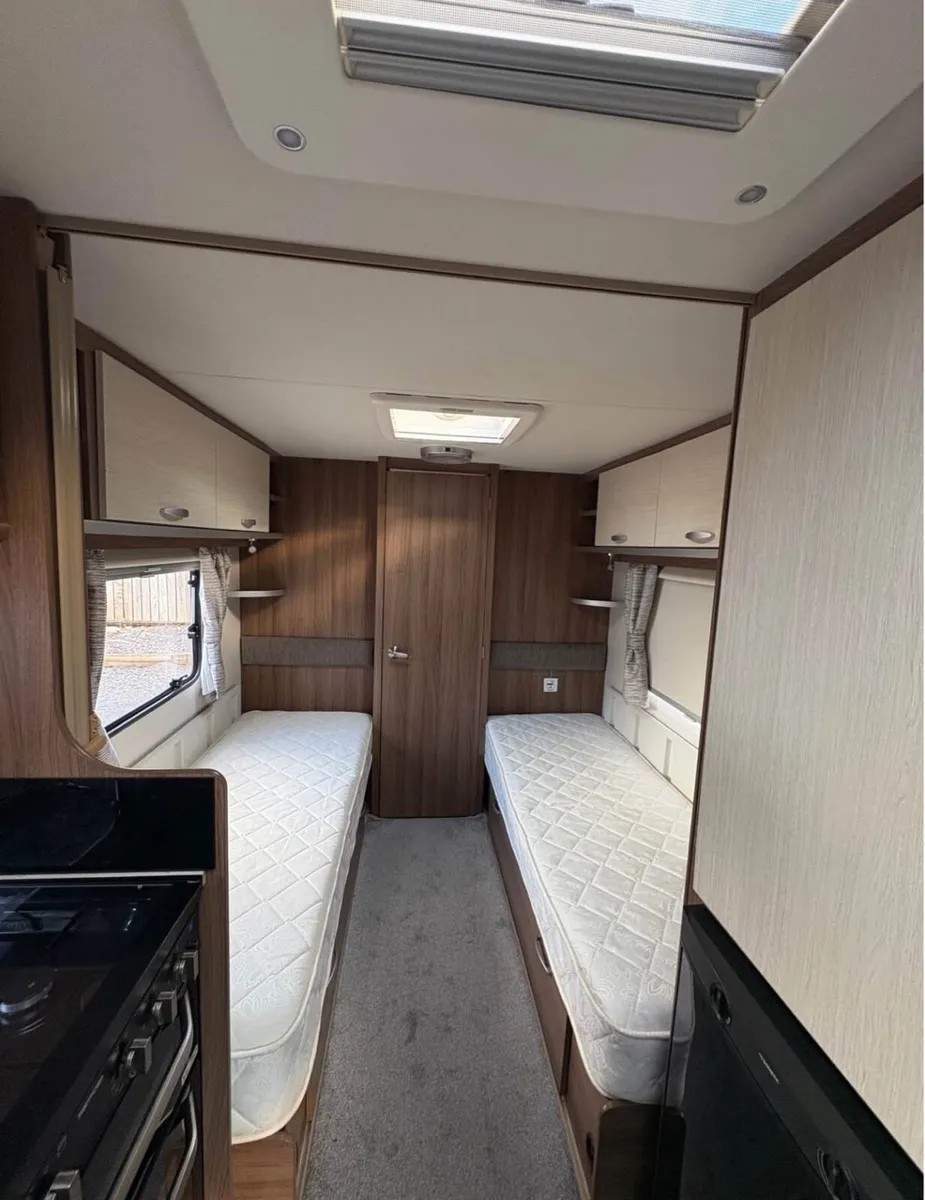 Lunar Venus 4 berth 2020 - Image 4