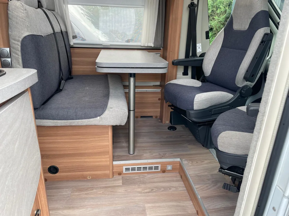 2019 Weinsberg Cara Compact 4 Berth - Image 4