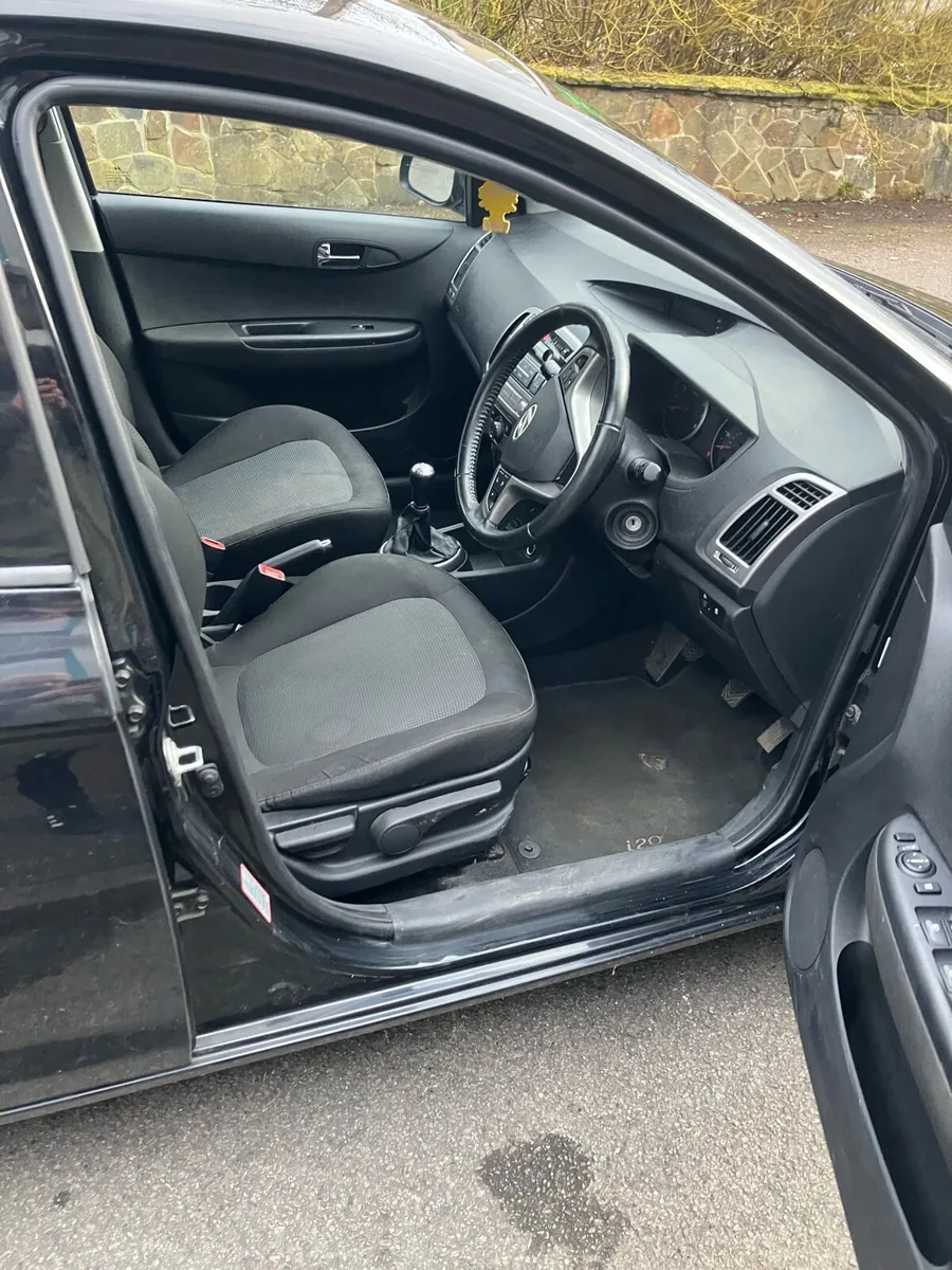 Hyundai i20 - low mileage, NCT 09/25 - Image 4