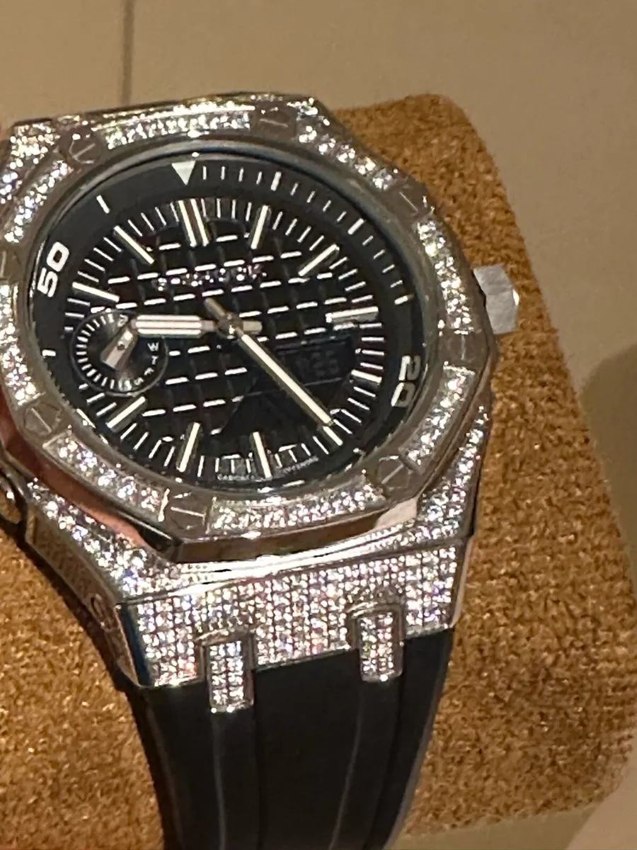 Watch - Image 3