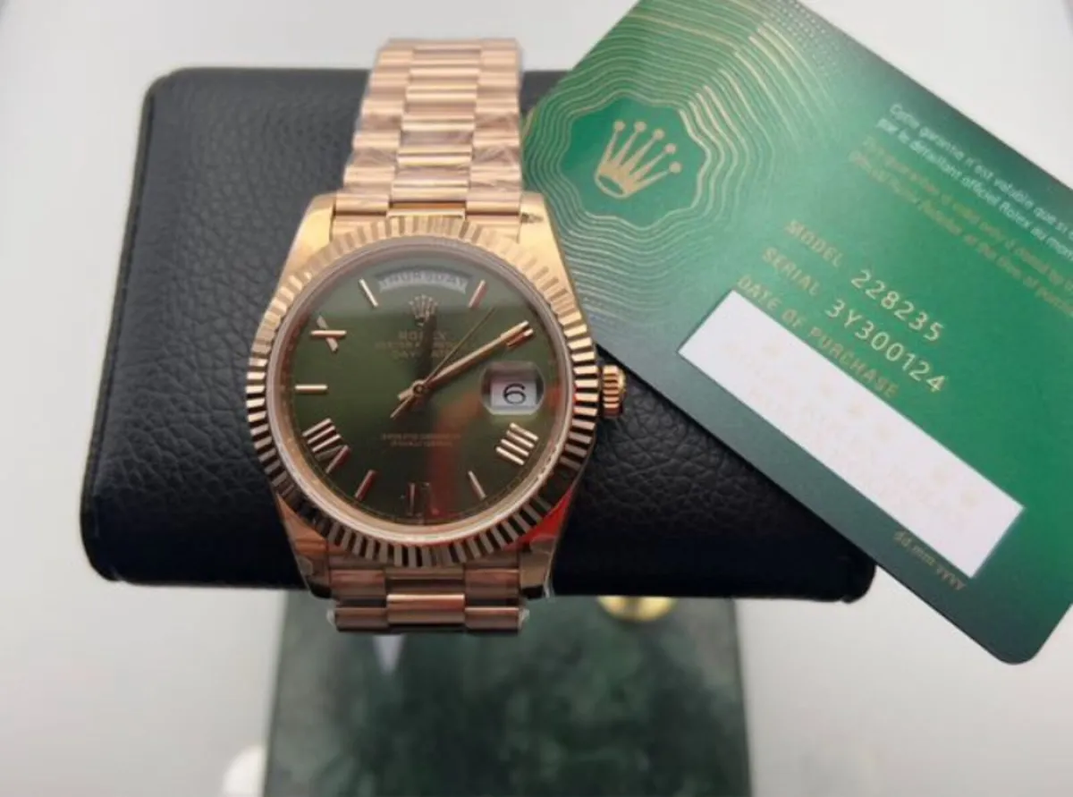 Final watches - Image 1