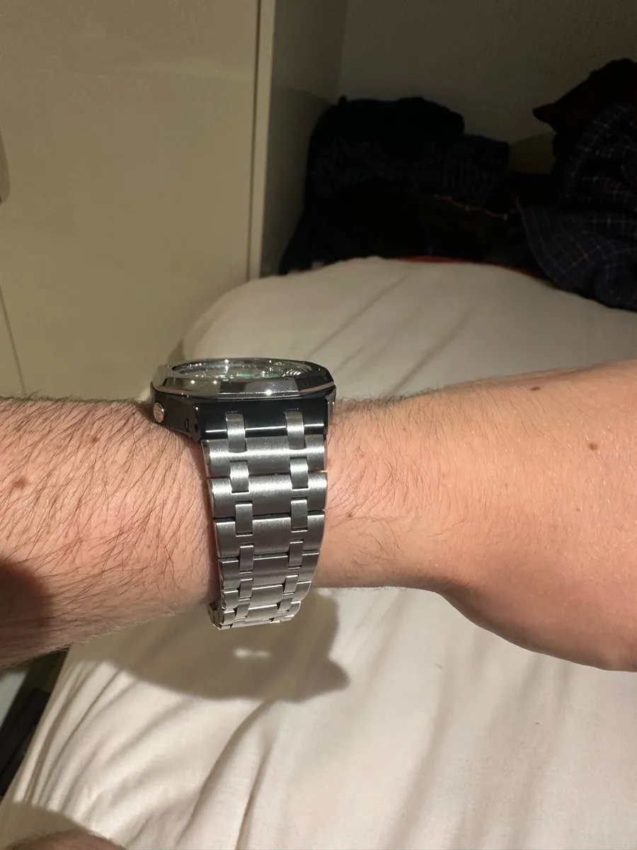 Watch - Image 3