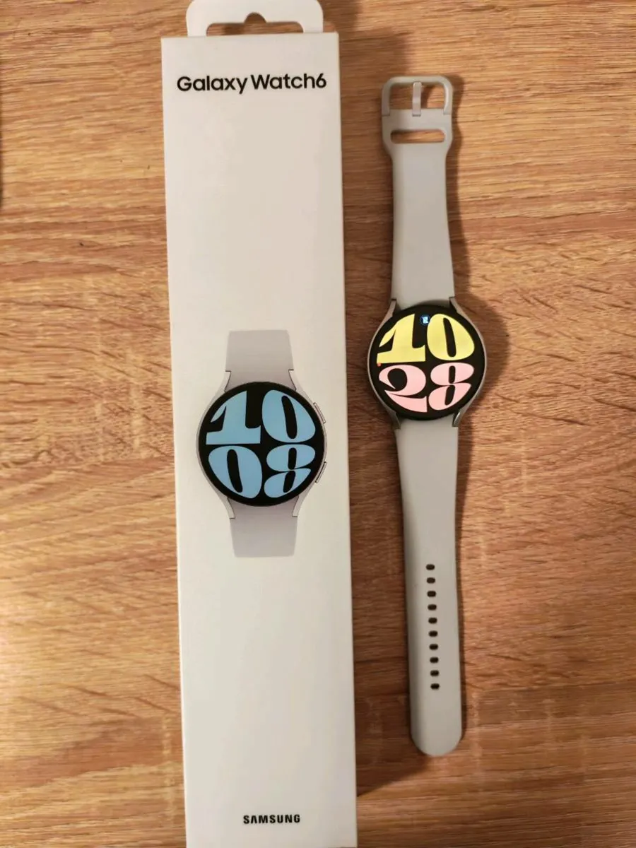 Samsung Galaxy Watch6 | 44mm | Silver M/L - Image 1