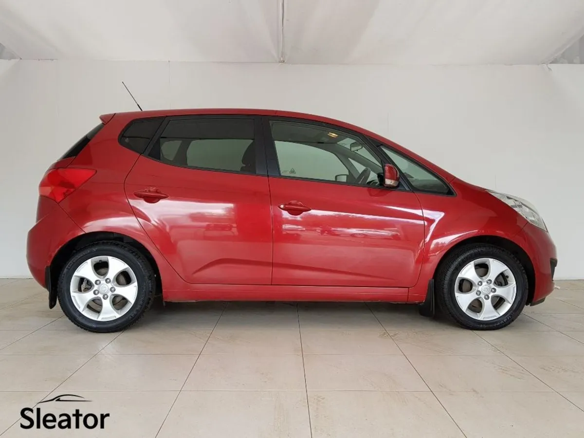 Kia Venga 1.4 EX - Image 2
