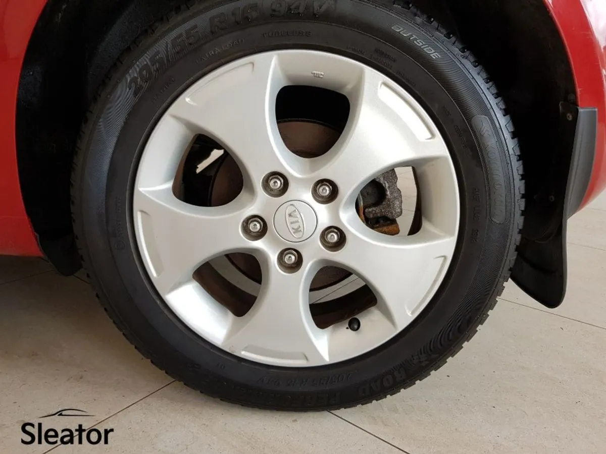 Kia Venga 1.4 EX - Image 4