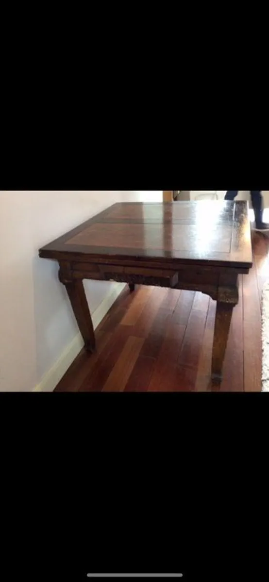 Antique extendable dining table - Image 1