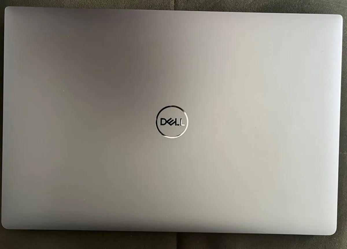 Dell Precision 5540 | i9 9th Gen | 32GB RAM | 512GB SSD | Nvidia Quadro | Windows 11 Pro | Perfect for Coding, Design & Gaming - Image 1