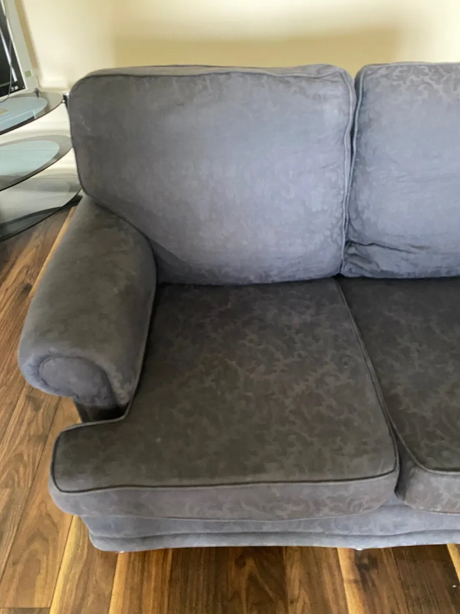 2 Seater Couch - Image 3