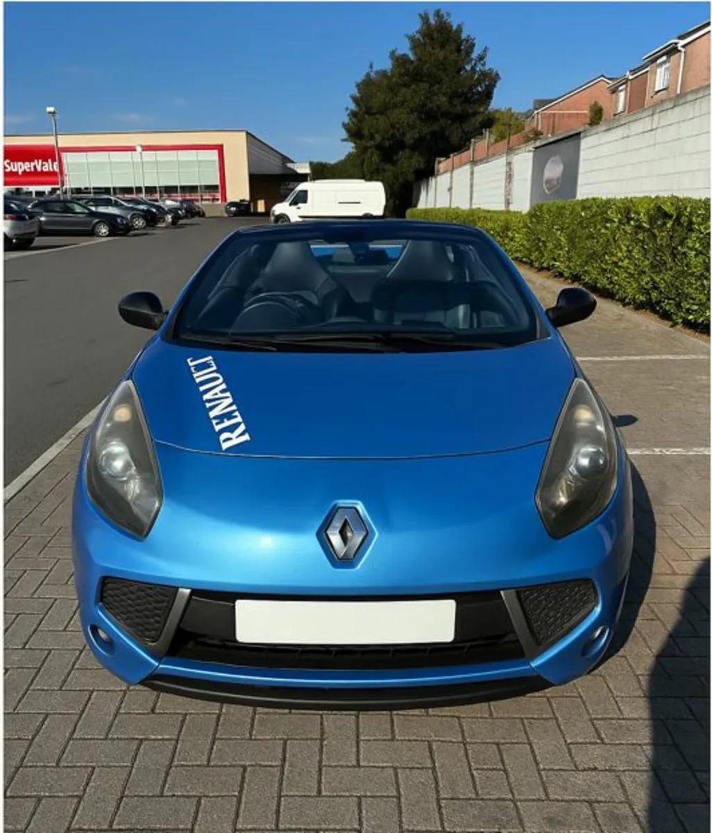 Renault Wind 2011. 1.6 Petrol Manual. Convertible - Image 1