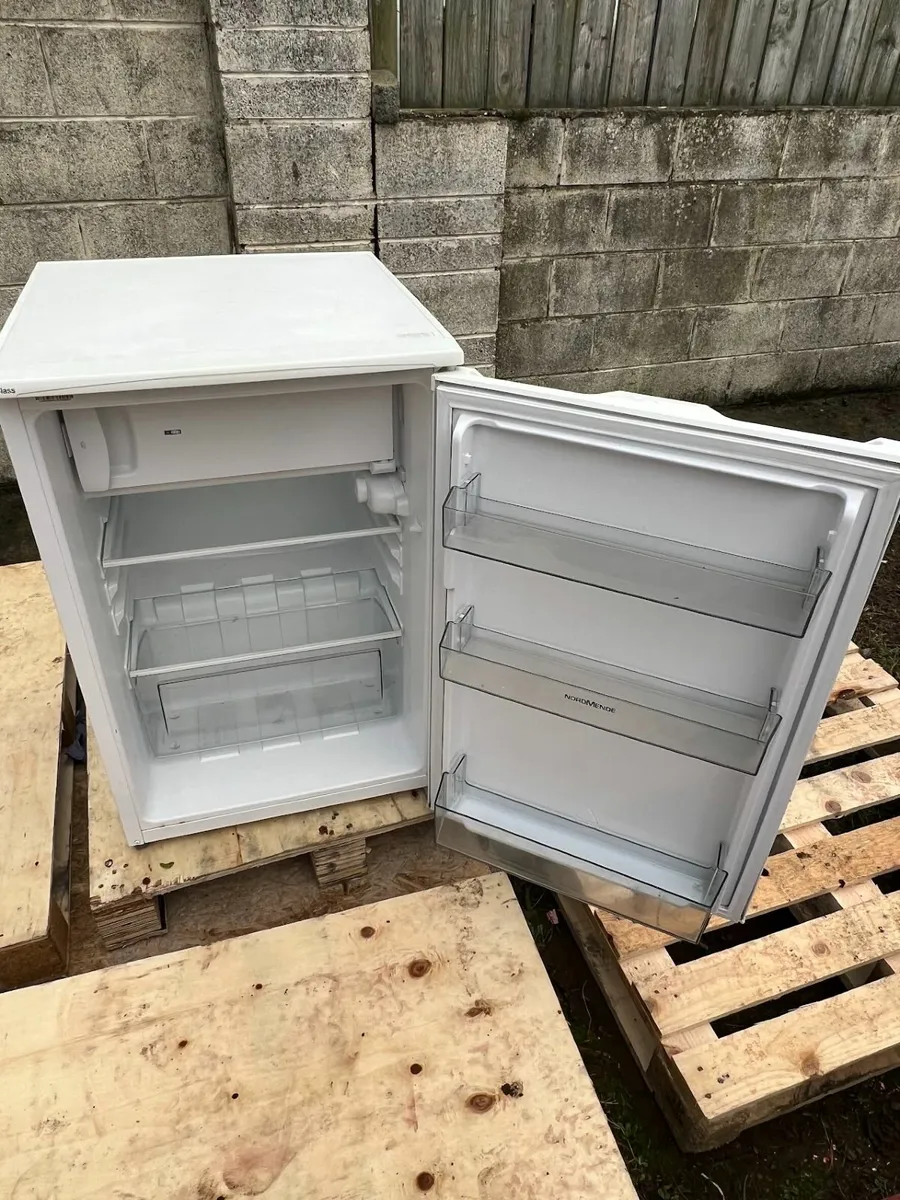 Nordmende Large Fridge Freezer Frigo Undercounter - Image 2