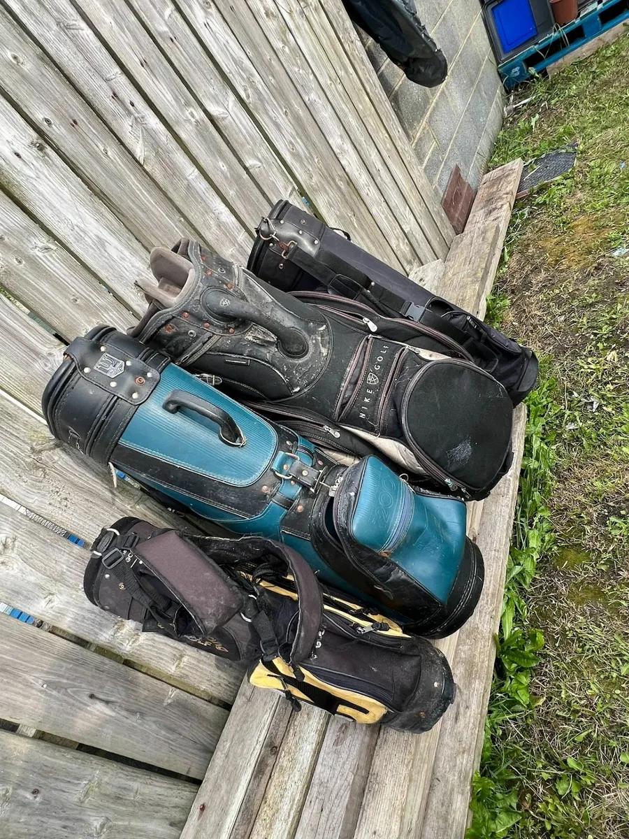 Free Golf Bags - Image 1