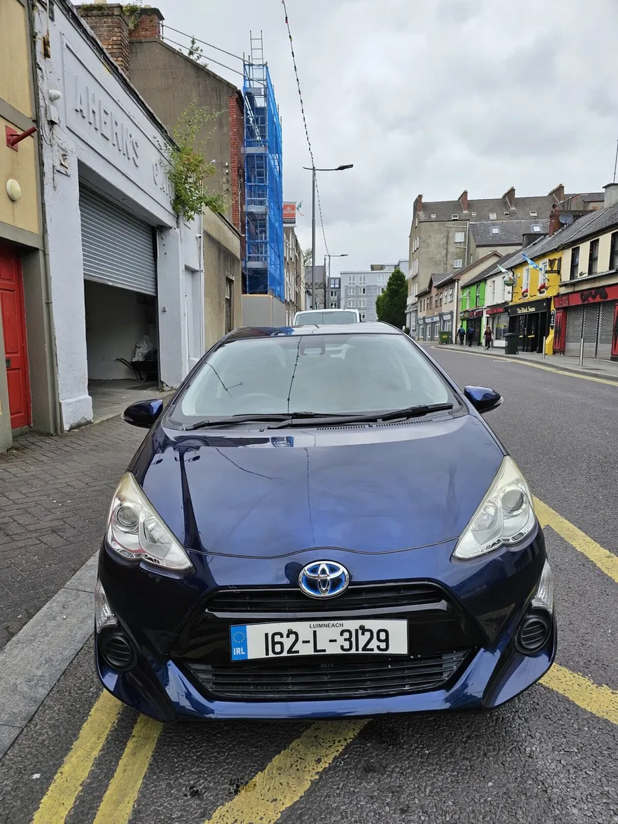 Toyota Aqua 1.5 Hybrid patrol - Image 1