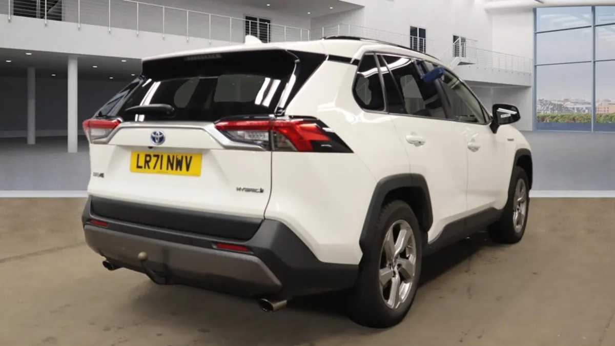Toyota RAV4 2021 Design Auto - Image 4