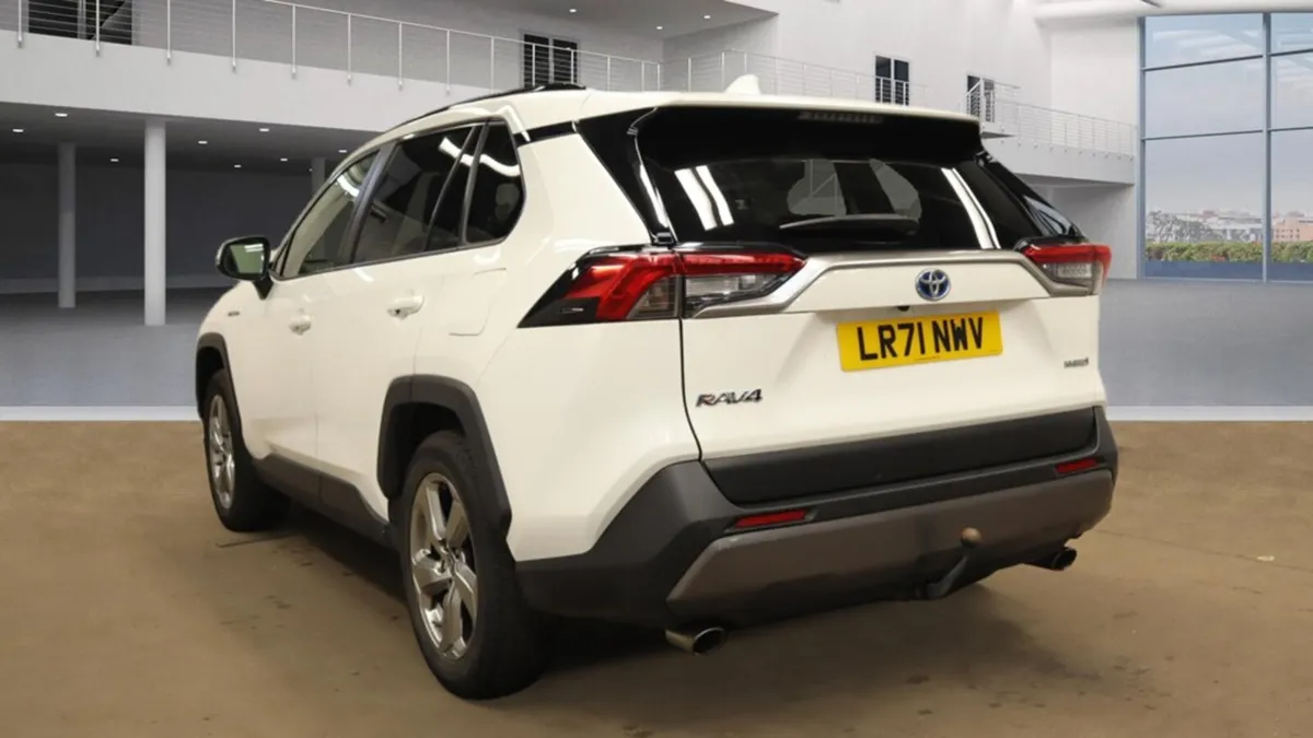 Toyota RAV4 2021 Design Auto - Image 3