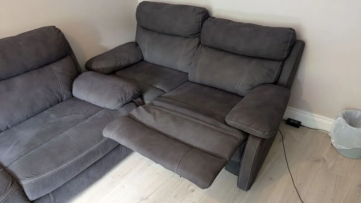 Power Recliner Sofas - 3 seater & 2 seater - Image 2