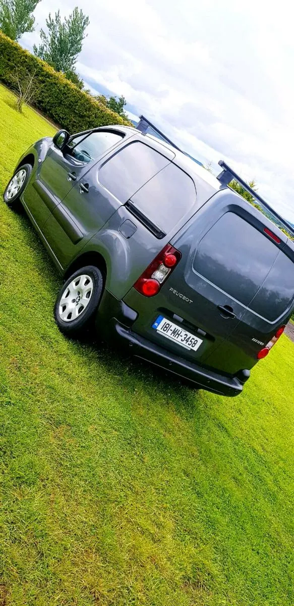 Citroen berlingo,  1.6hdi,  clean van Just tested - Image 4