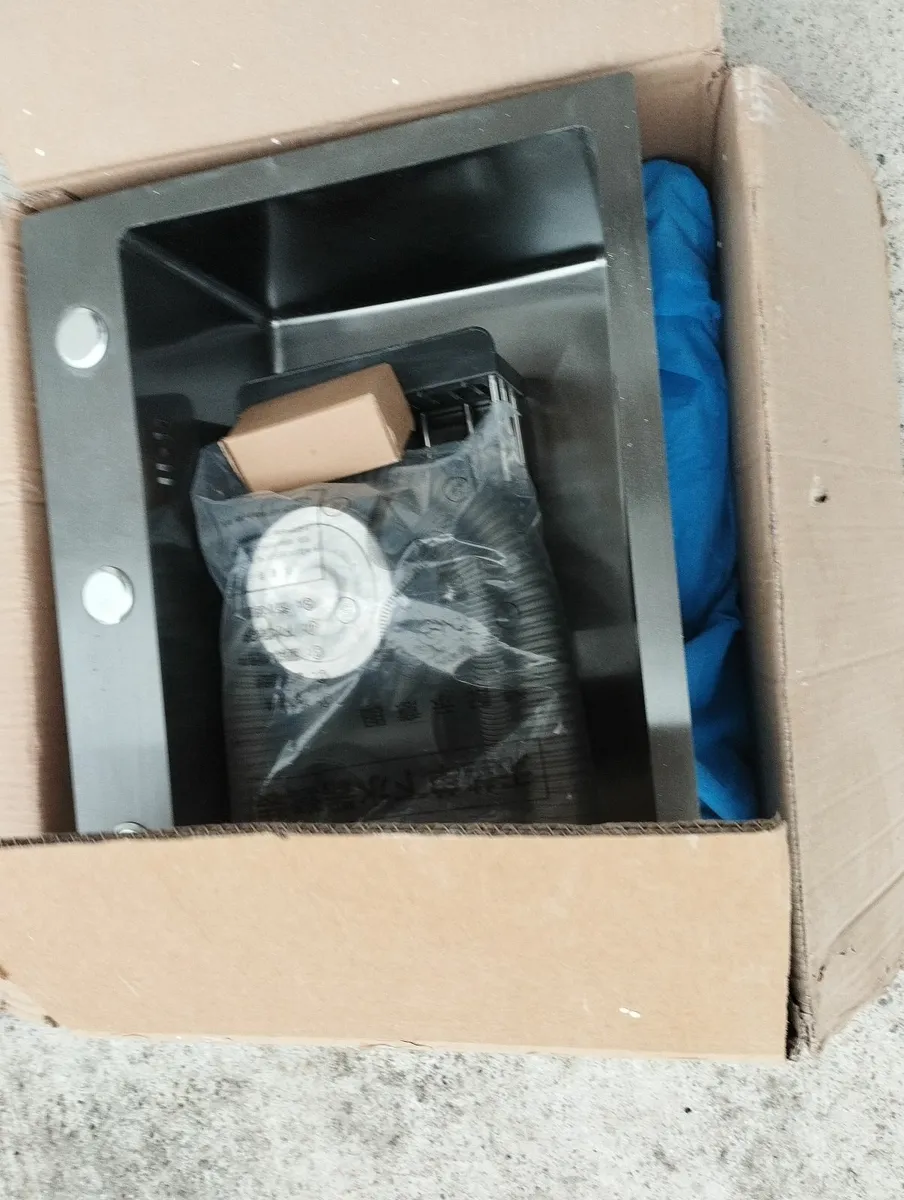 Kitchen sink - Image 3
