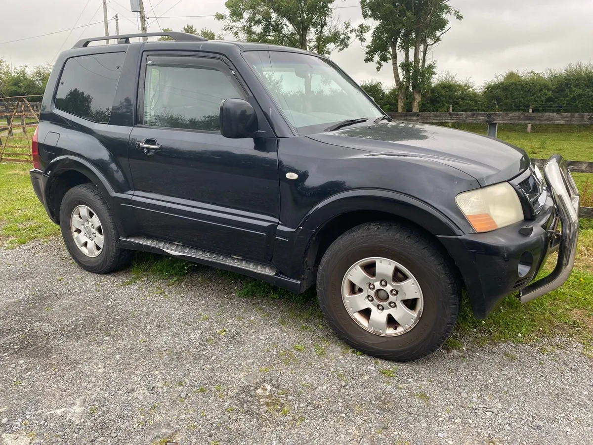 Mitsubishi Pajero - Image 1