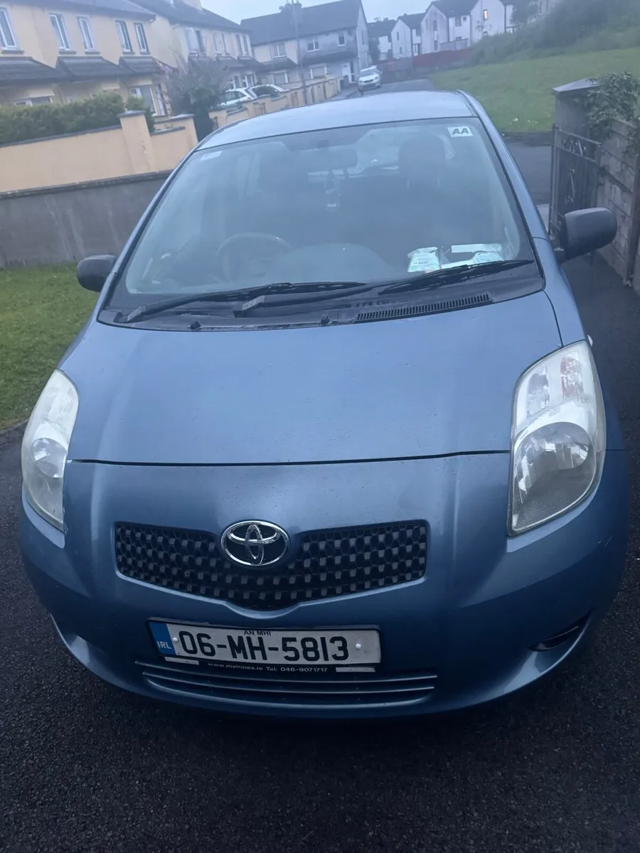 Toyota Yaris 2006 - Image 2