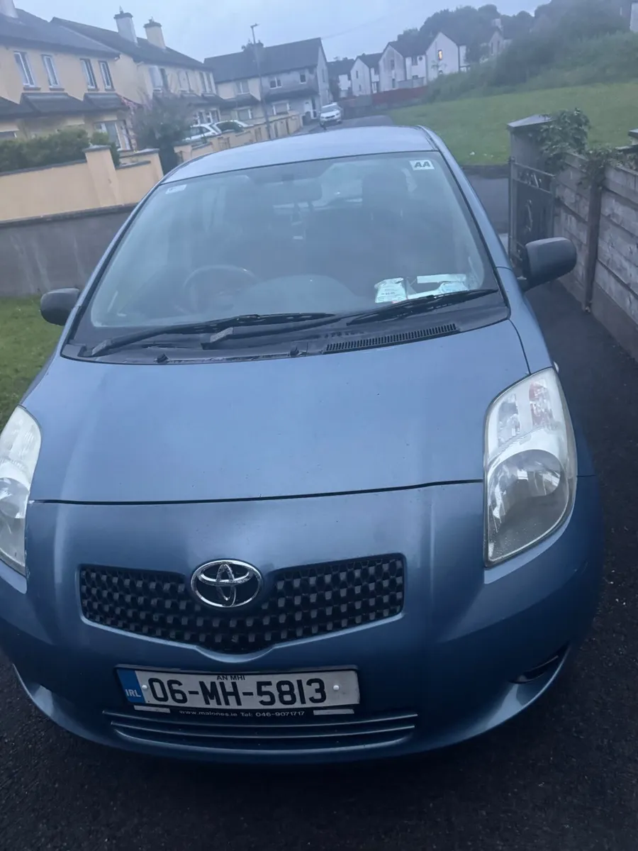 Toyota Yaris 2006 - Image 4