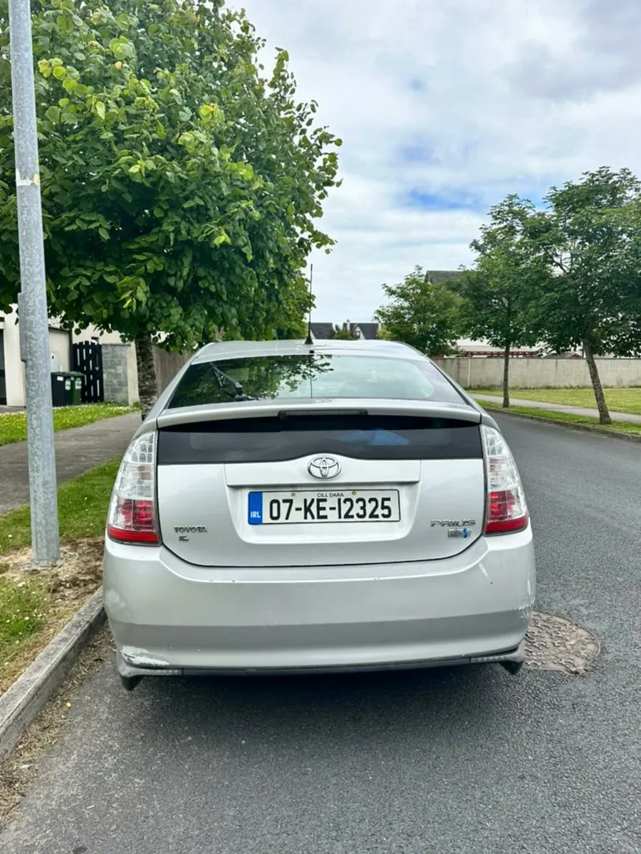 Toyota Prius 2007 - Image 2