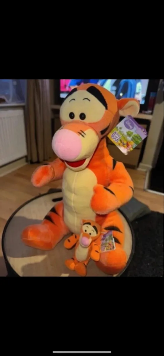 Large Tigger