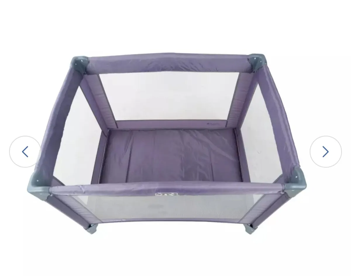 Cuggl travel cot with mattress - Image 2