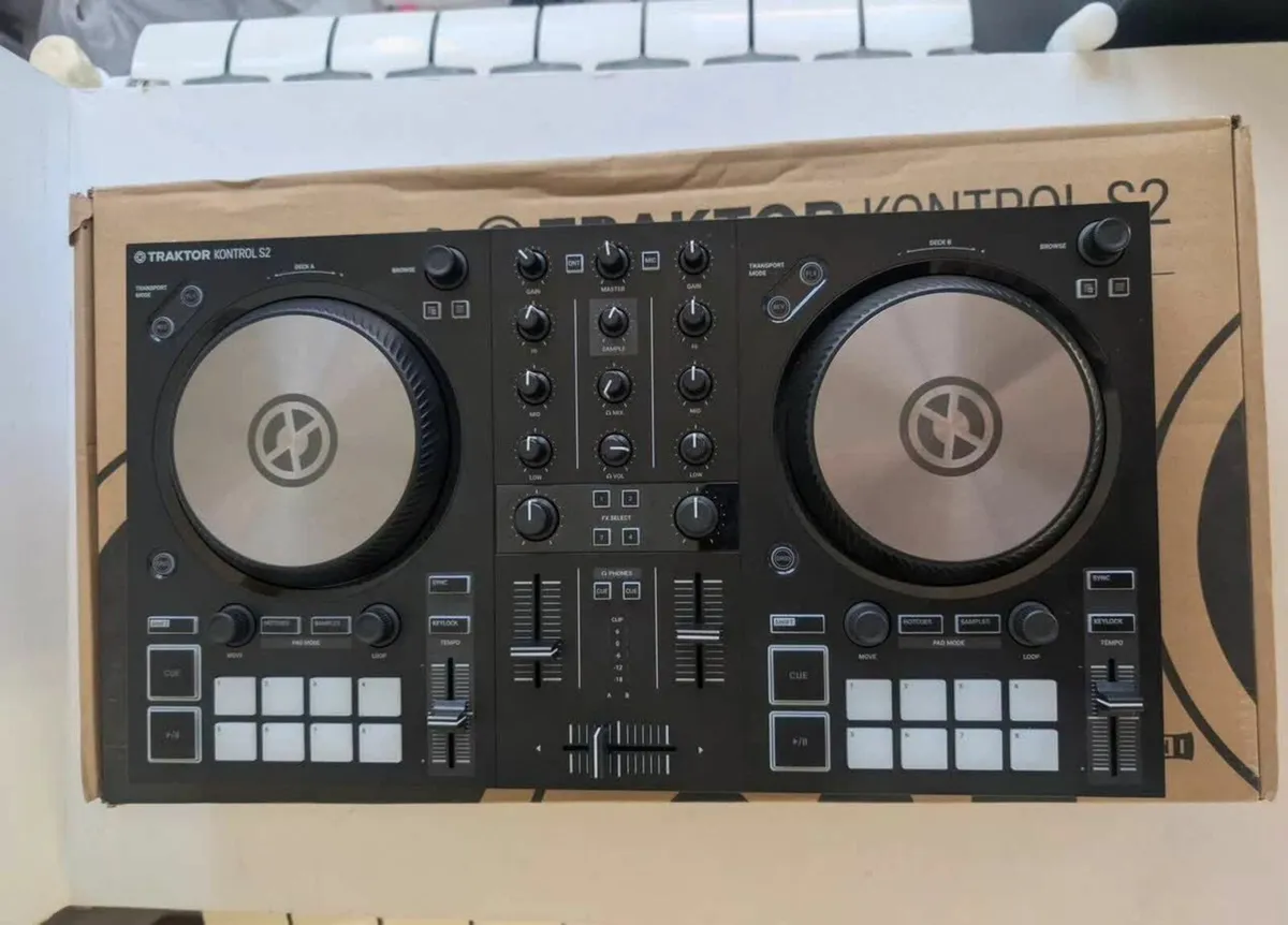 Traktor Kontrol S2 MK3 - Image 2