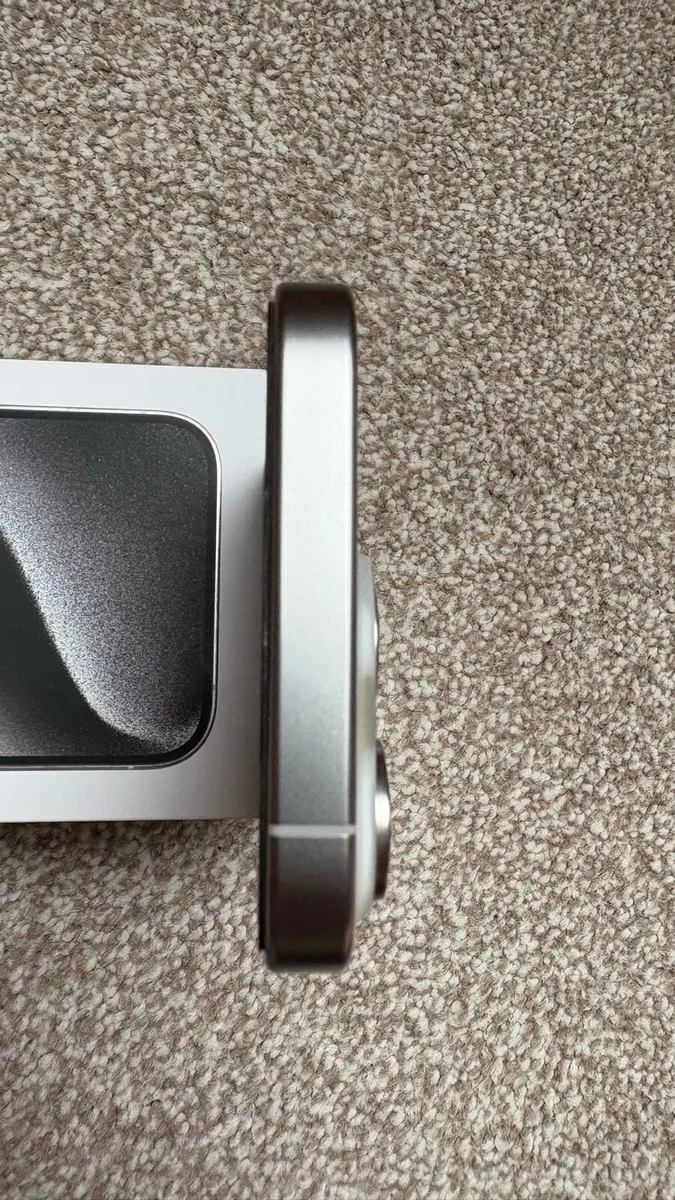 Iphone 15 pro - Image 4