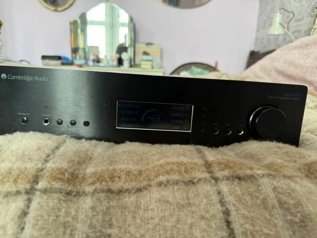 Cambridge Audio Azur 851A amp - Image 1