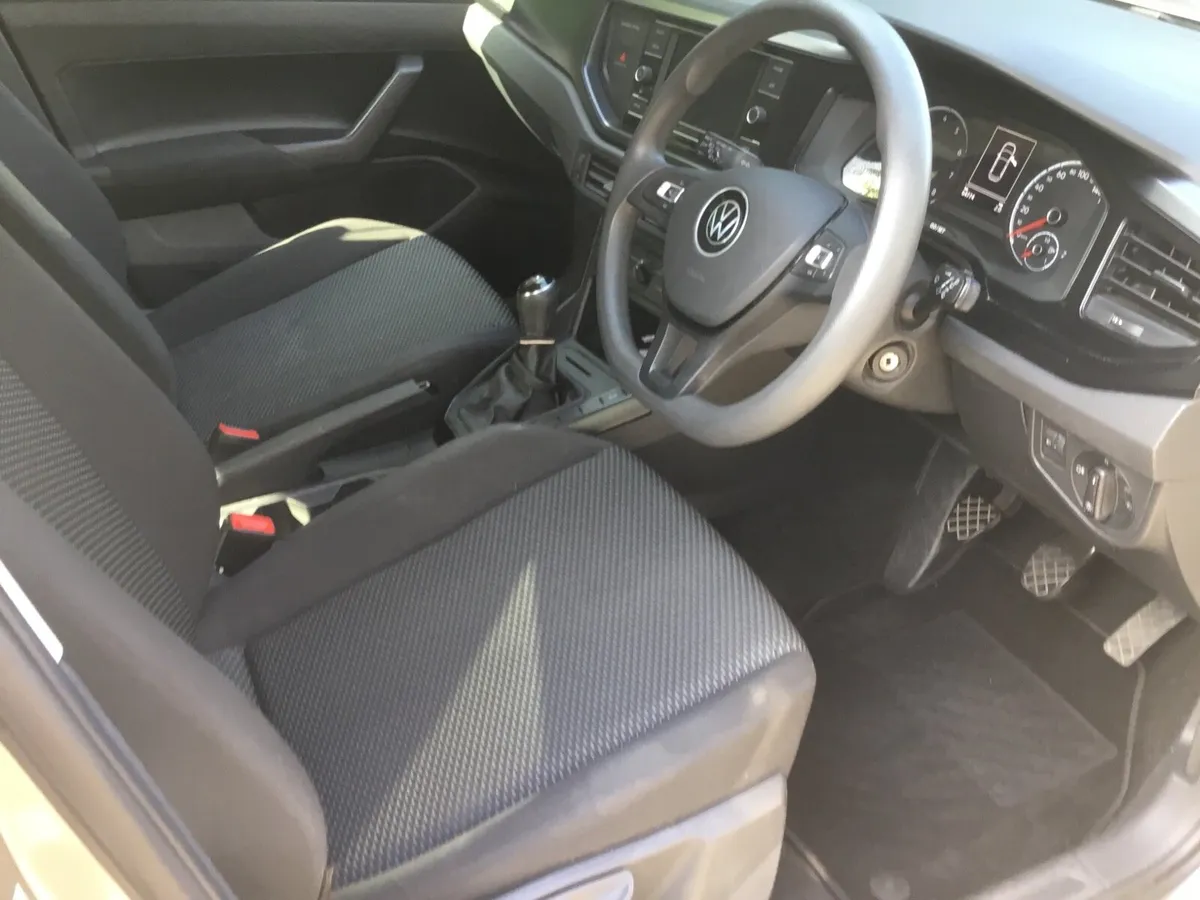 Volkswagen polo. 2021.     Golf 1.2 petrol. - Image 3