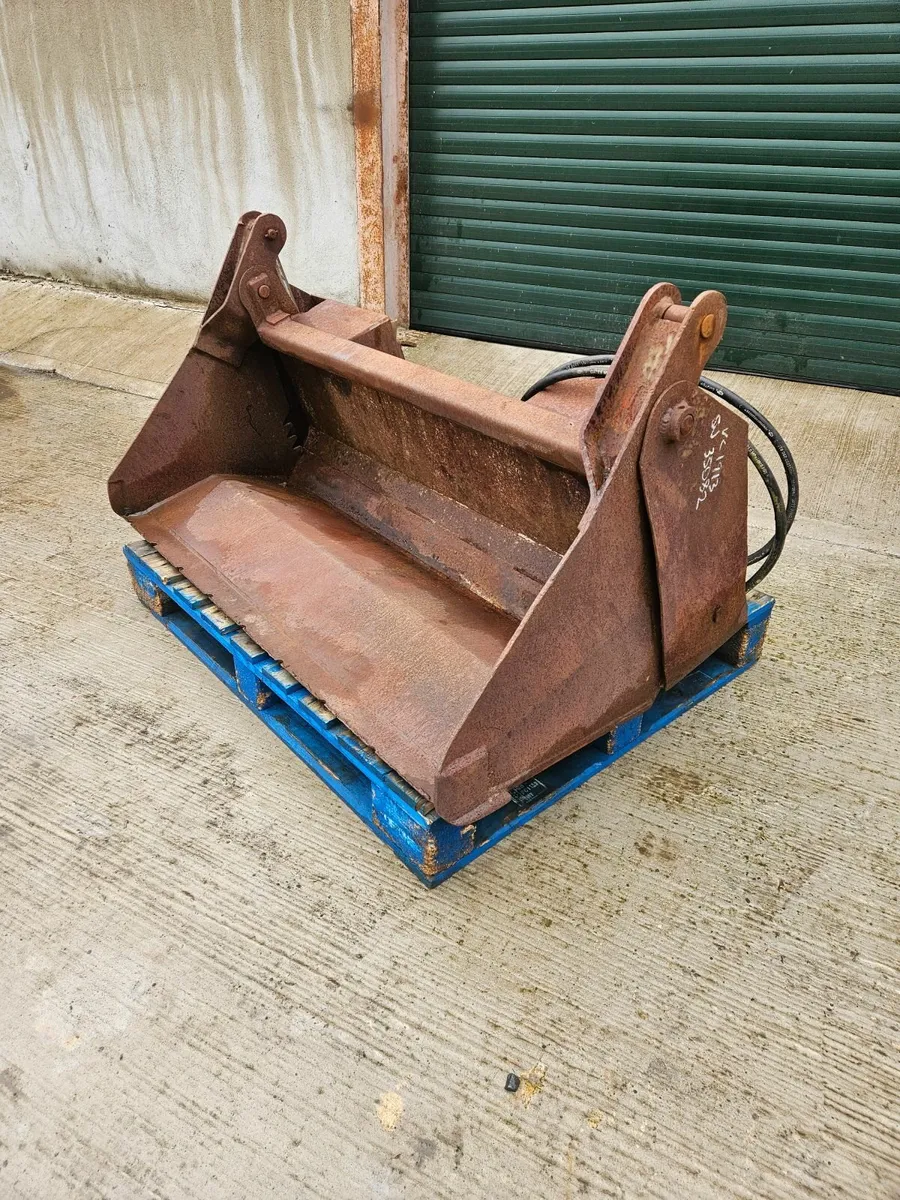 skid steer 4 in 1 bucket - Image 1