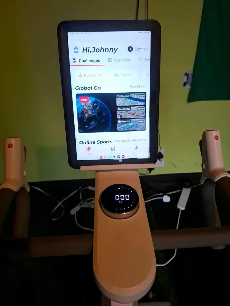 Smart spinning bike for sale €250 - Image 3