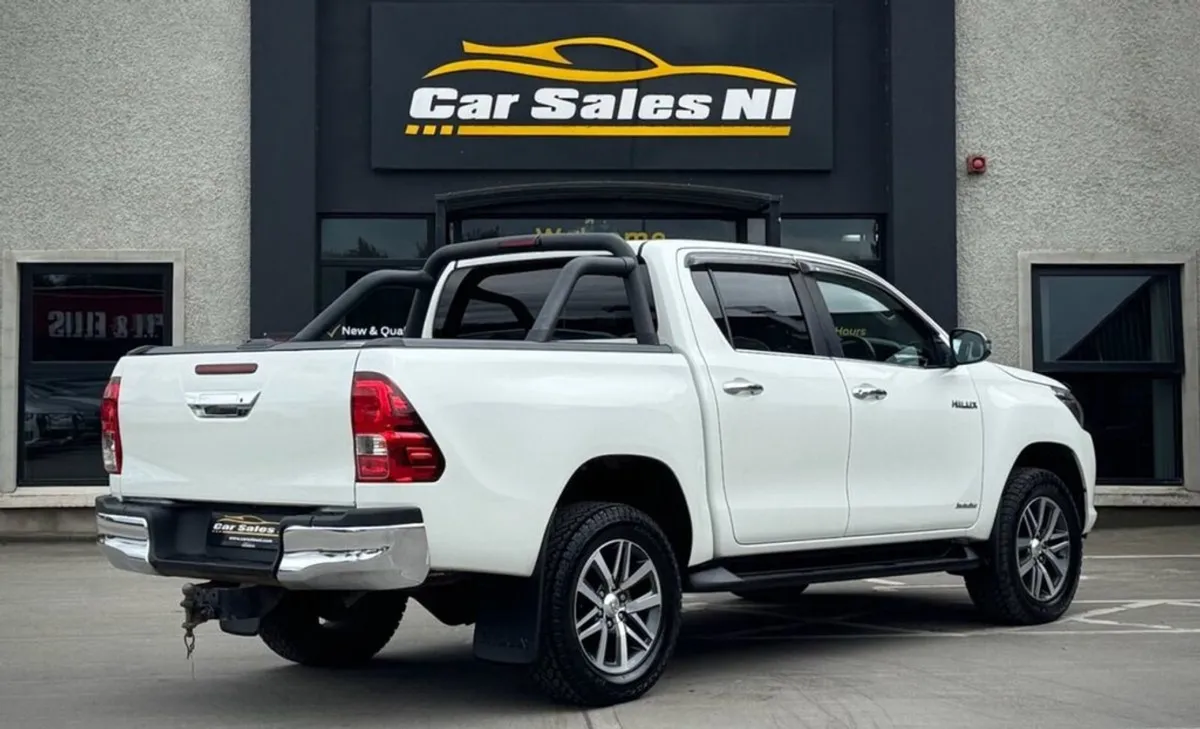 Toyota HiLux 2.4 D-4d Invincible Pickup Double Ca - Image 4