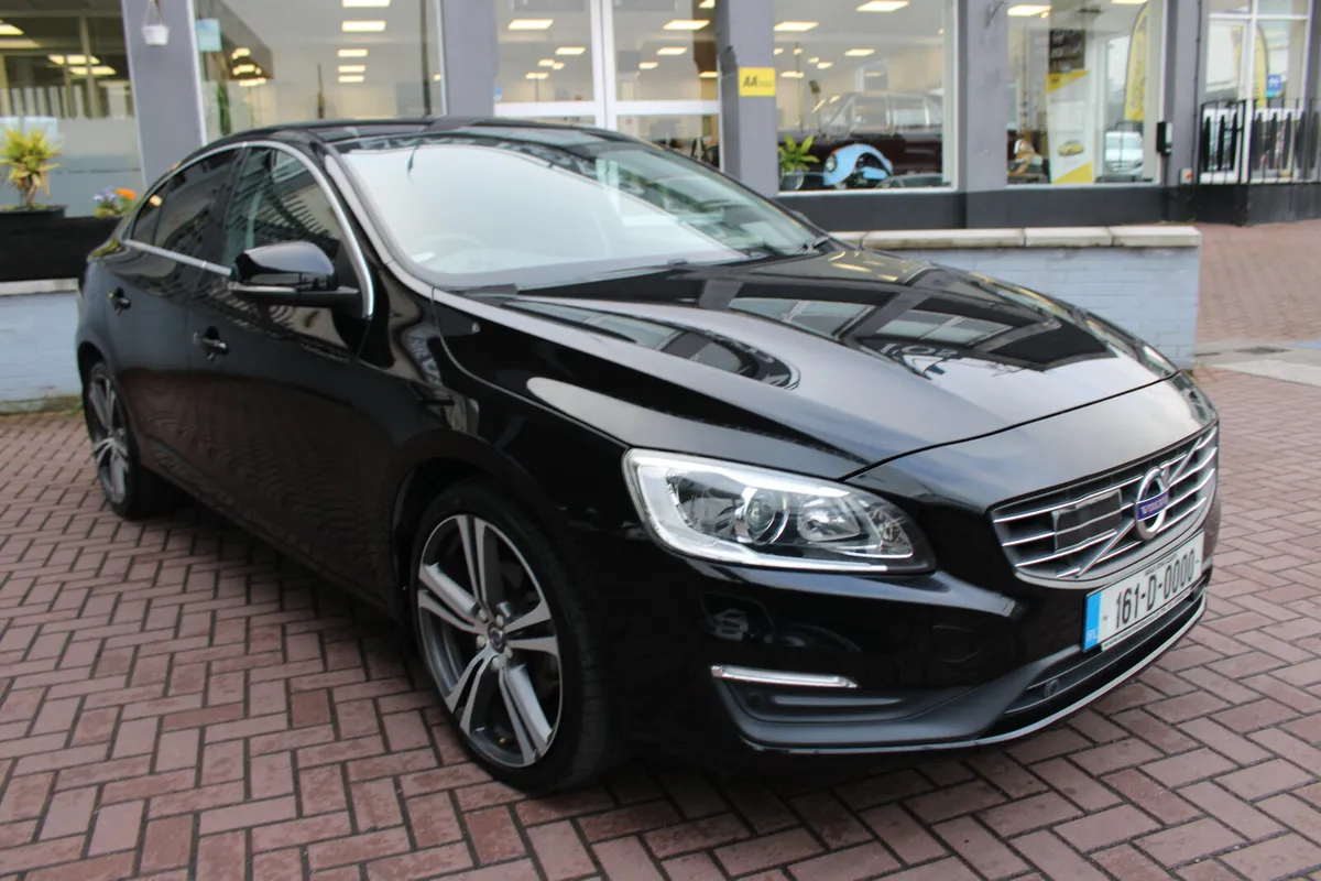 VOLVO S60 2.0D4 SE LUXURY 4DR SALOON AUTOMATIC - Image 2