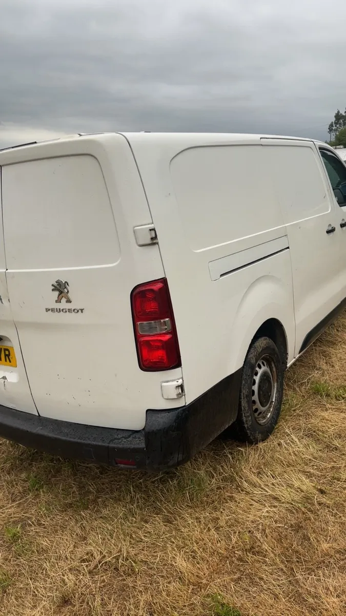 2019 Peugeot expert 2.0 for breaking only - Image 2