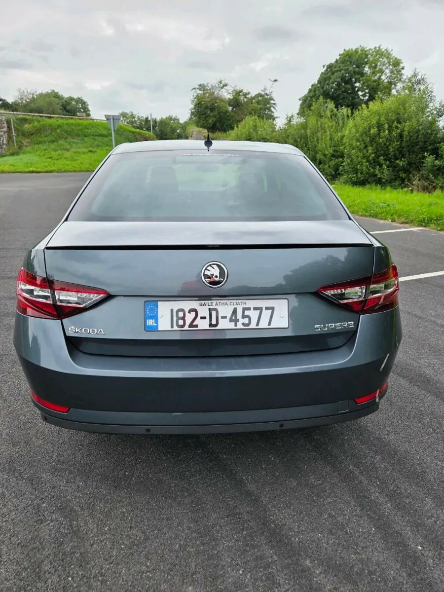 Skoda Superb - Image 4